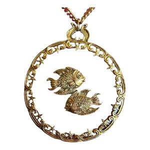 Pieces sign zodiac Rare antique fish necklace acrylic and gold